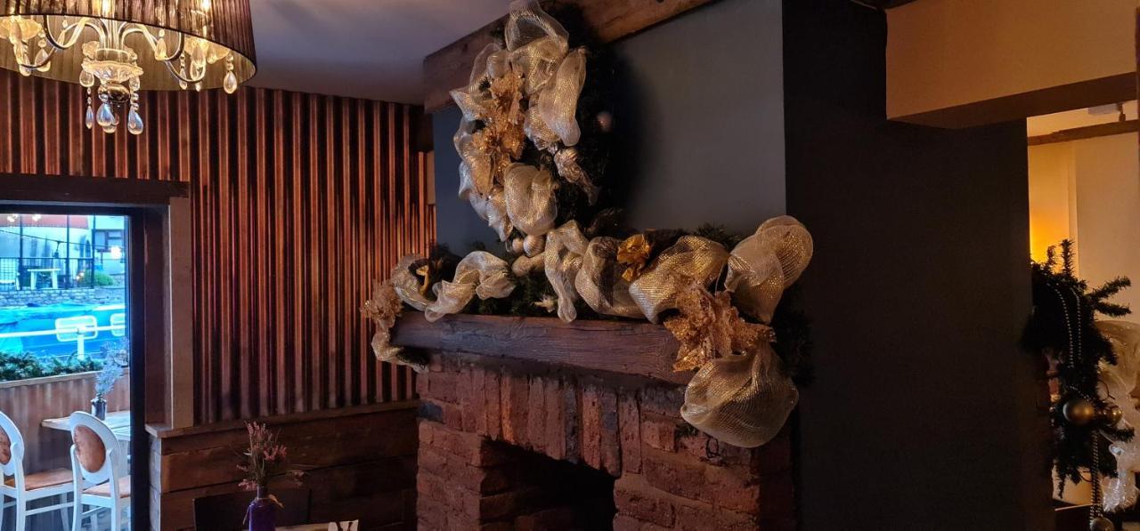 The Waterside Bar, Rooms & Restaurant スウィントン エクステリア 写真