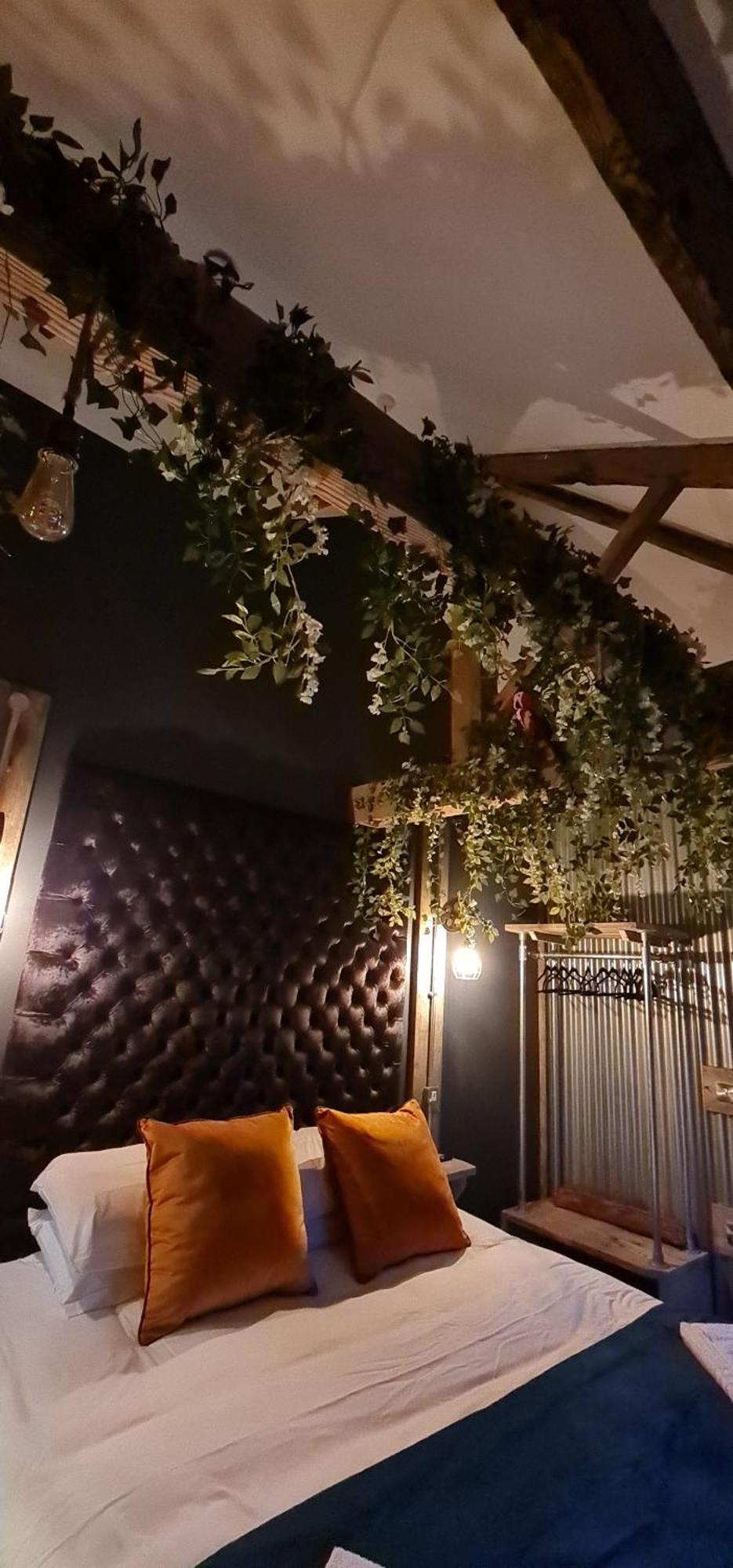 The Waterside Bar, Rooms & Restaurant スウィントン 部屋 写真